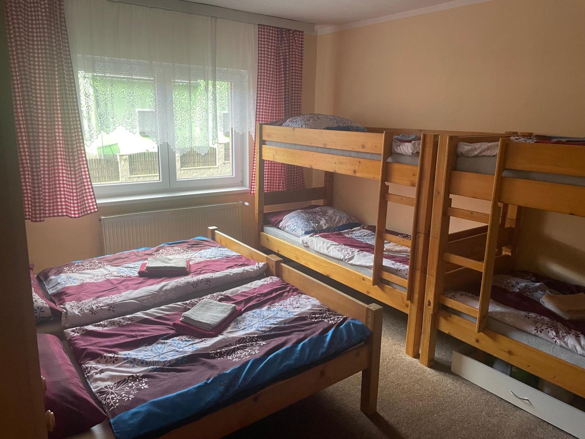 Apartman U Cechu ألبيرتشيك في ييزريسكي هوراش المظهر الخارجي الصورة