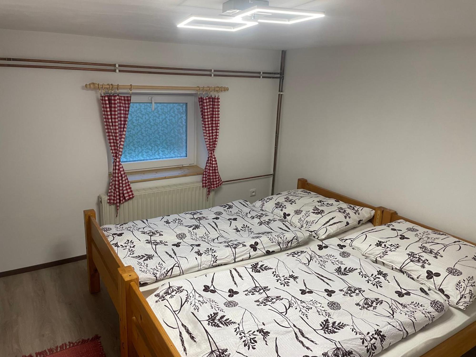 Apartman U Cechu ألبيرتشيك في ييزريسكي هوراش المظهر الخارجي الصورة